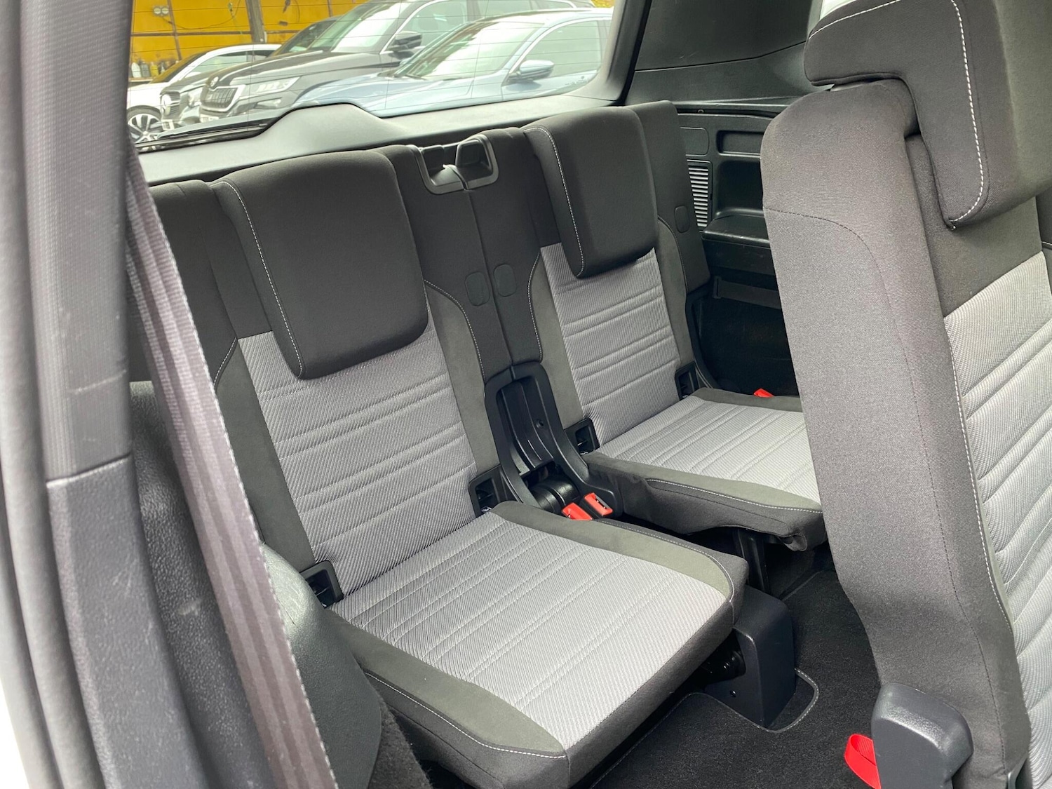 Used Volkswagen Touran 2016 for sale - 76174669: Photo 36
