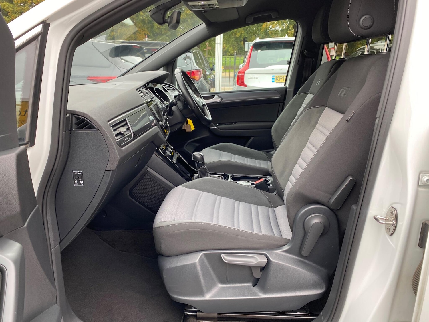 Used Volkswagen Touran 2016 for sale - 76174669: Photo 39
