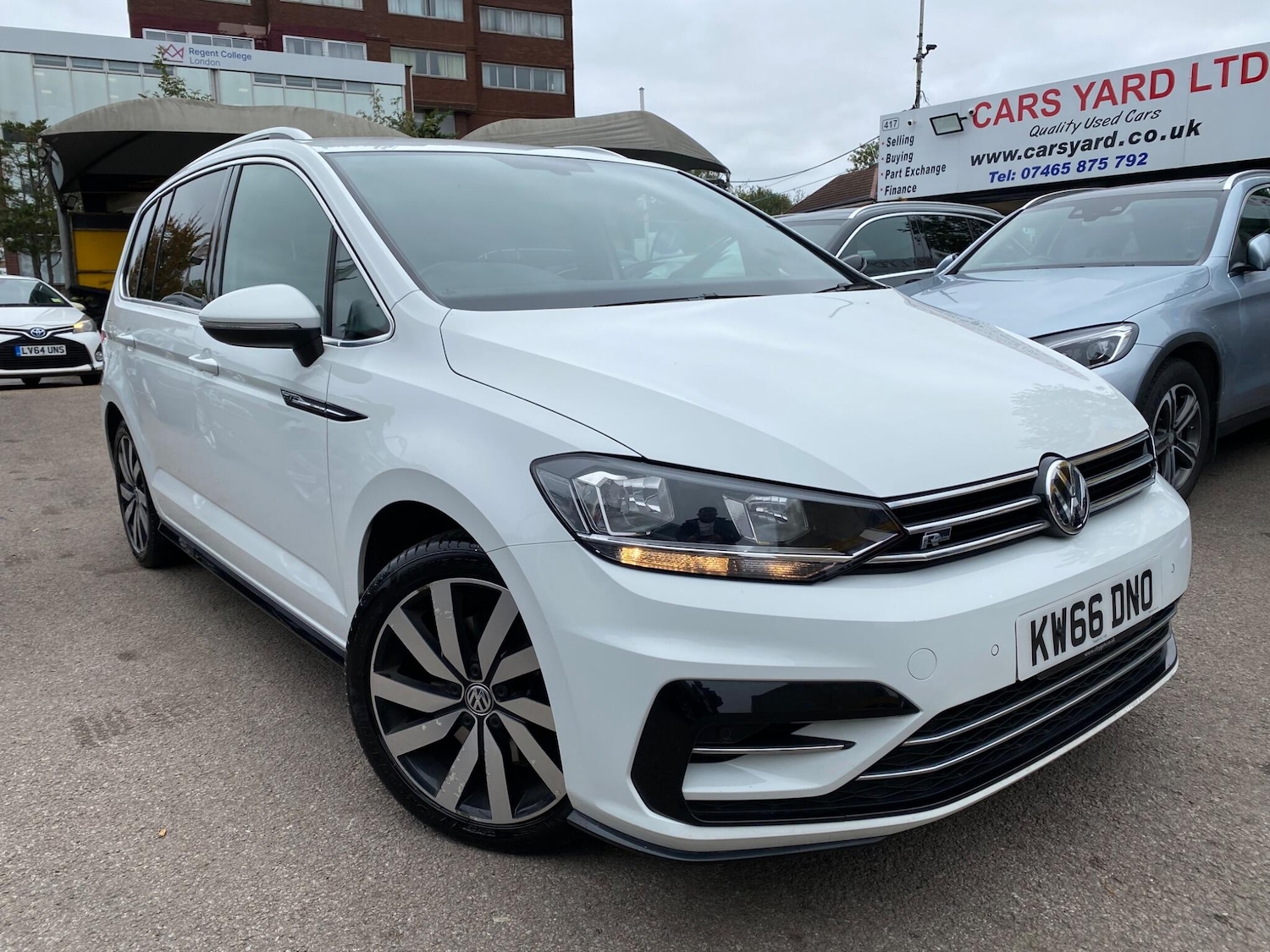 Used Volkswagen Touran 2016 for sale - 76174669: Photo 5