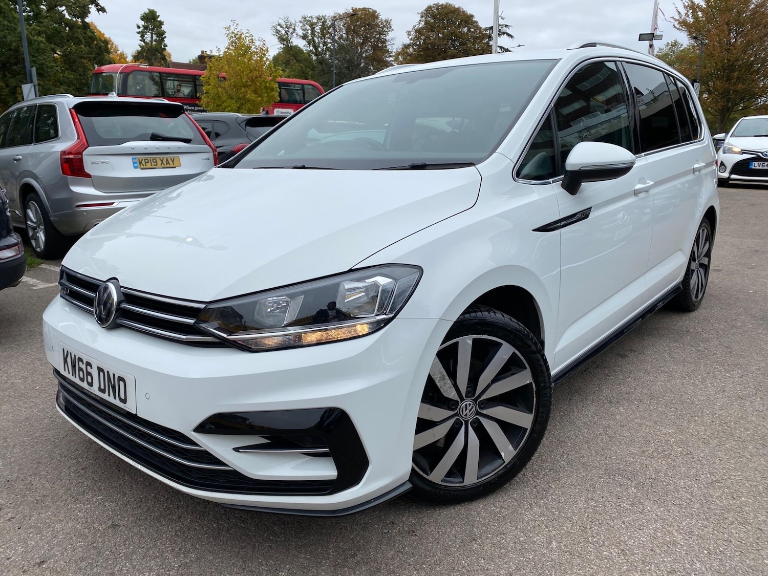 Used Volkswagen Touran 2016 for sale - 76174669: Photo 6
