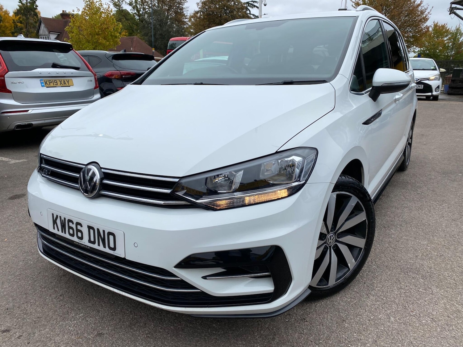 Used Volkswagen Touran 2016 for sale - 76174669: Photo 7