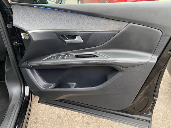 Used Peugeot 3008 2017 for sale - 76283465: Photo 16