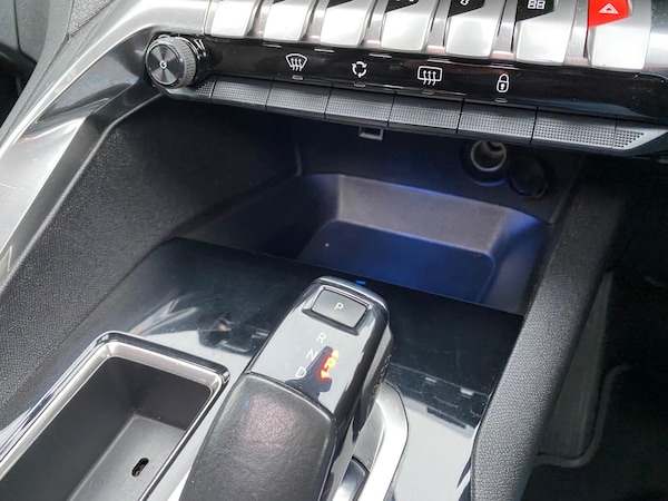 Used Peugeot 3008 2017 for sale - 76283465: Photo 25