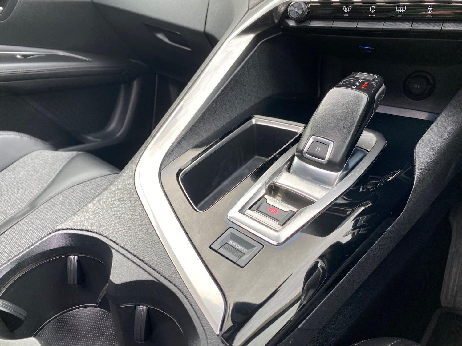 Used Peugeot 3008 2017 for sale - 76283465: Photo 27