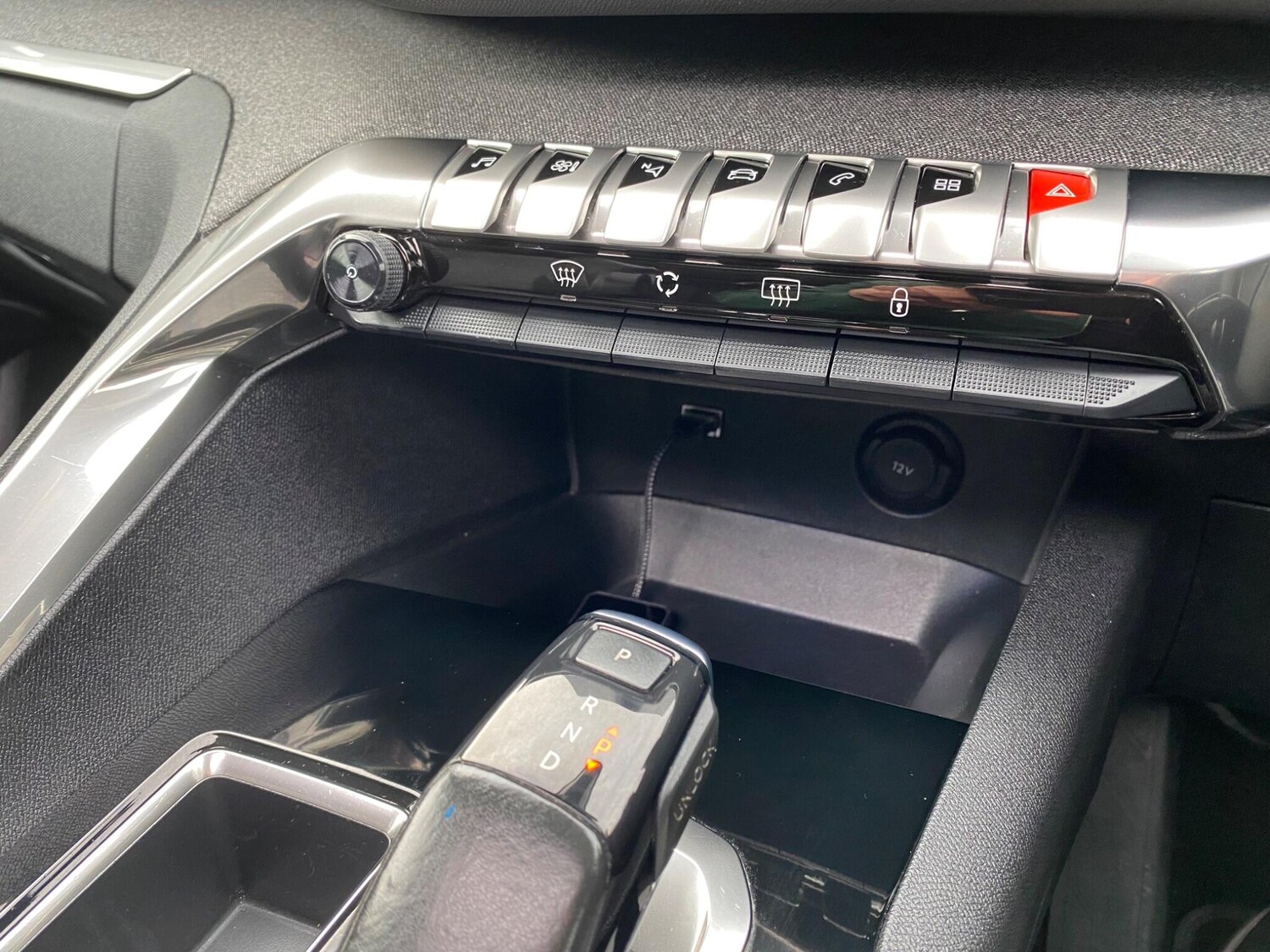 Used Peugeot 3008 2017 for sale - 76283465: Photo 28