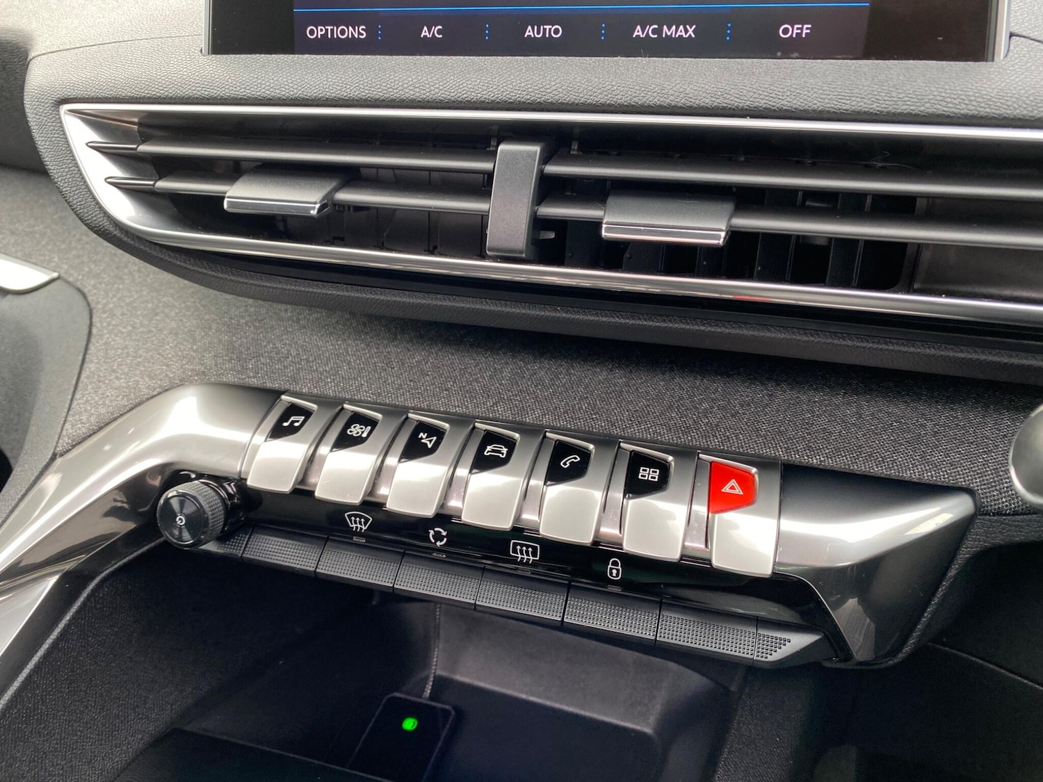 Used Peugeot 3008 2017 for sale - 76283465: Photo 29