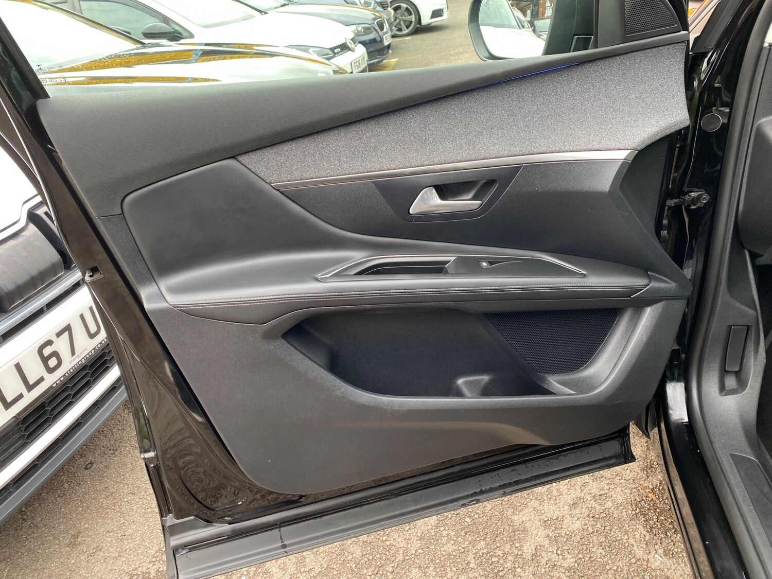 Used Peugeot 3008 2017 for sale - 76283465: Photo 32