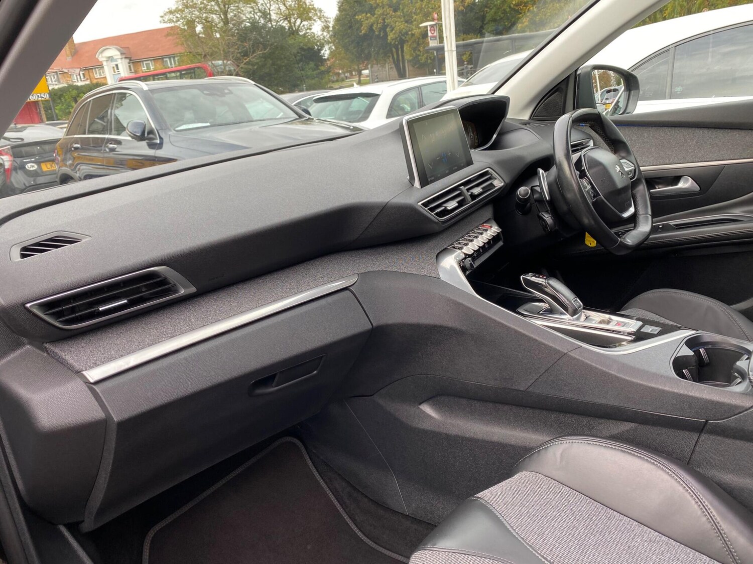 Used Peugeot 3008 2017 for sale - 76283465: Photo 34