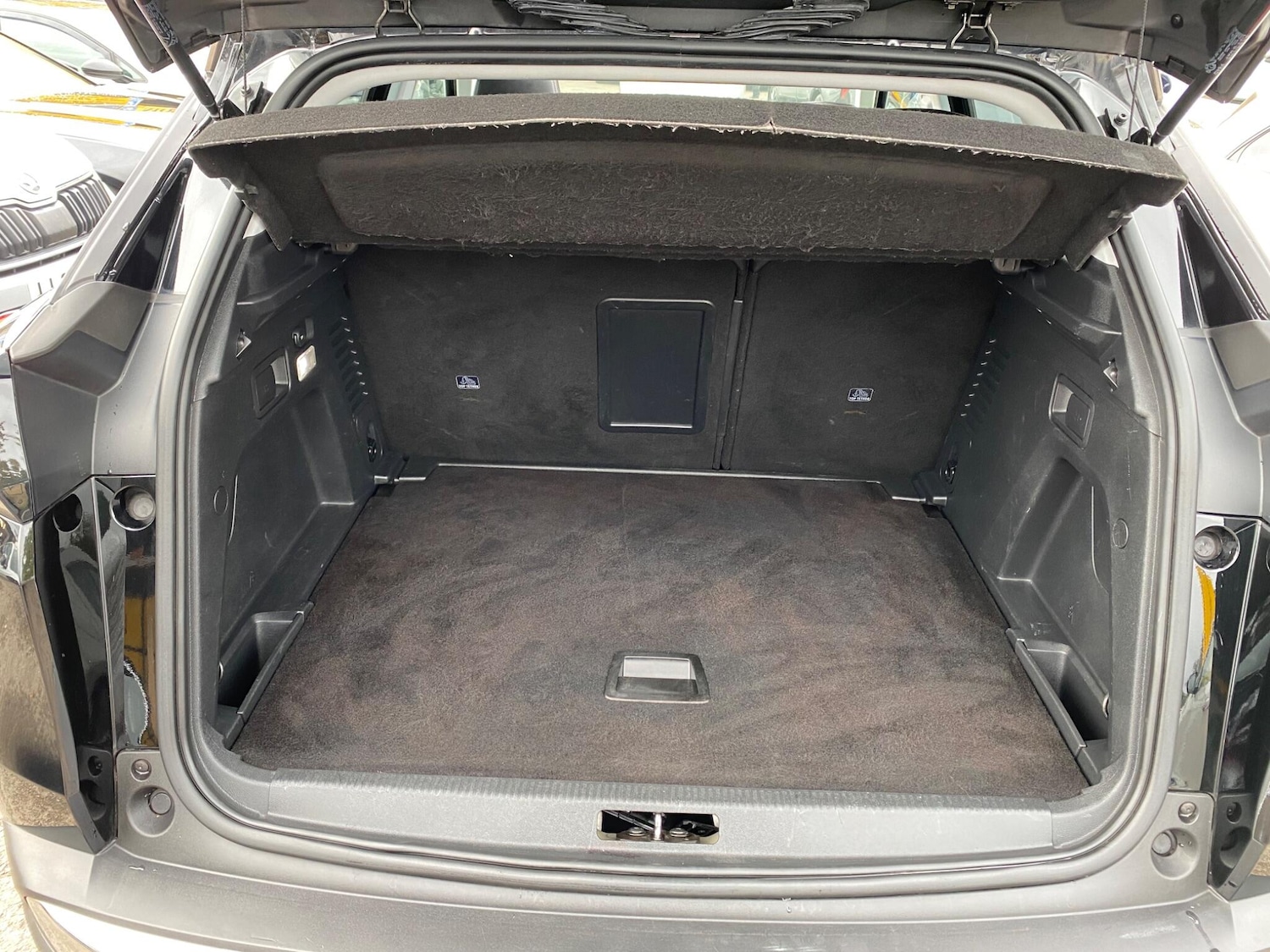 Used Peugeot 3008 2017 for sale - 76283465: Photo 39