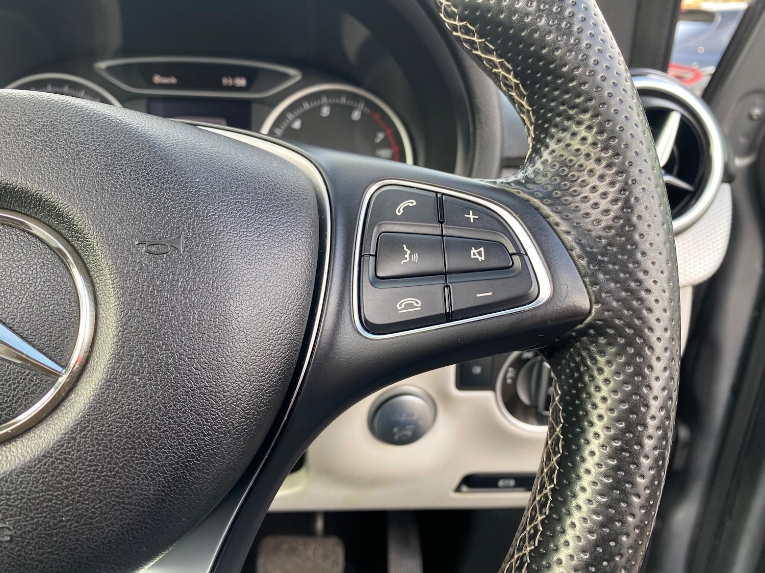 Used Mercedes-Benz B Class 2016 for sale - 77646316: Photo 24