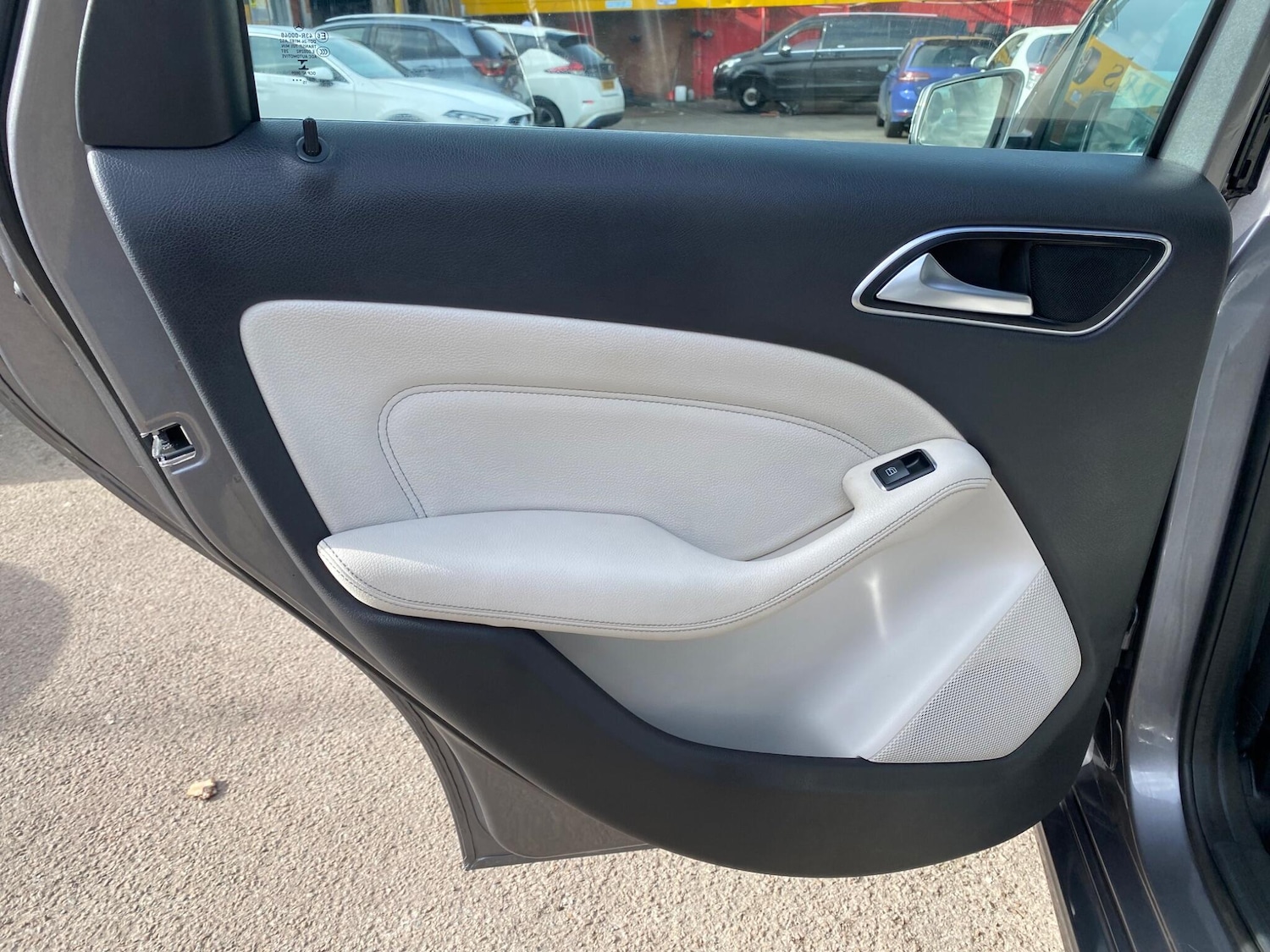 Used Mercedes-Benz B Class 2016 for sale - 77646316: Photo 33