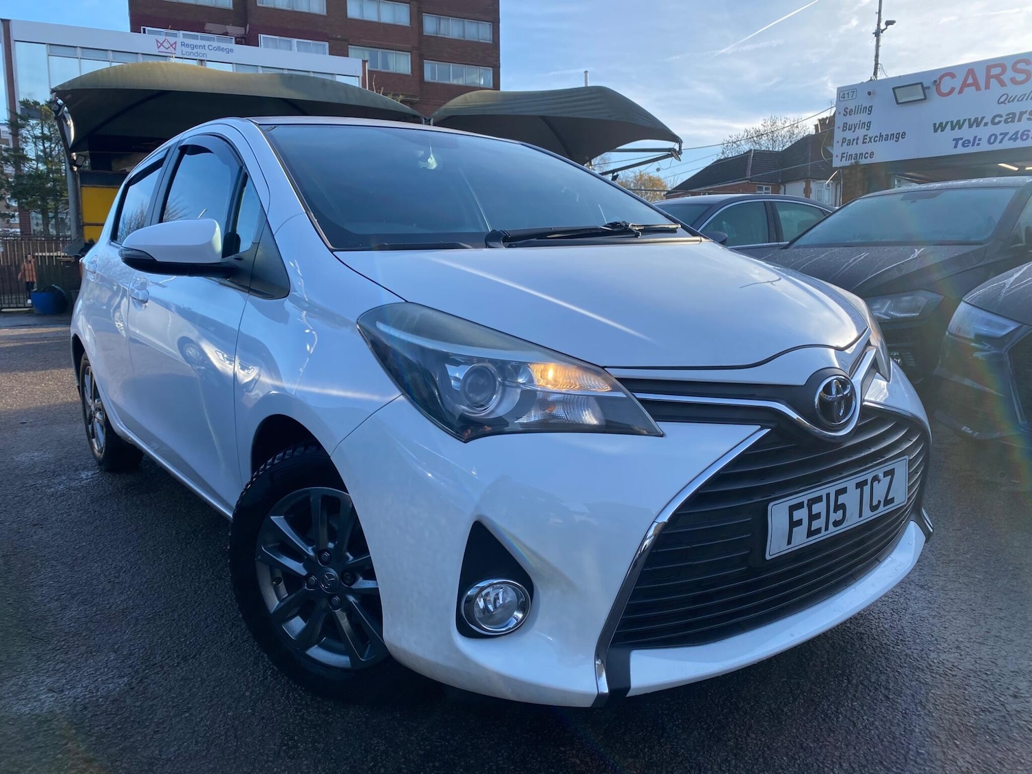 Used Toyota Yaris 2015 for sale - 76926932: Photo 4