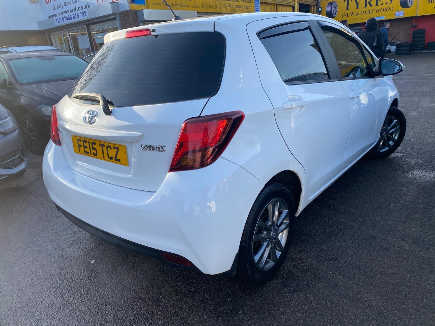 Used Toyota Yaris 2015 for sale - 76926932: Photo 9