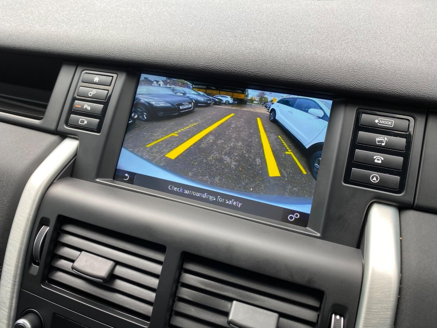 Used Land Rover Discovery Sport 2018 for sale - 76295164: Photo 22