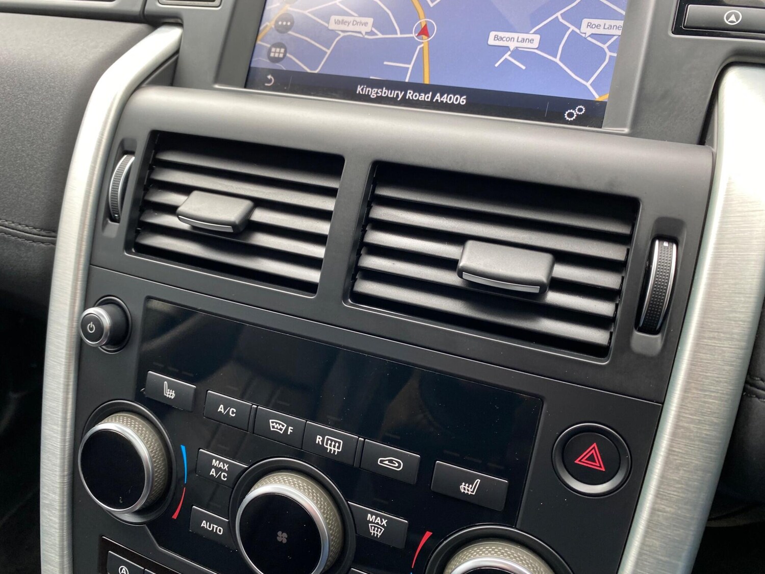 Used Land Rover Discovery Sport 2018 for sale - 76295164: Photo 25