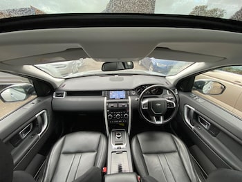 Used Land Rover Discovery Sport 2018 for sale - 76295164: Photo