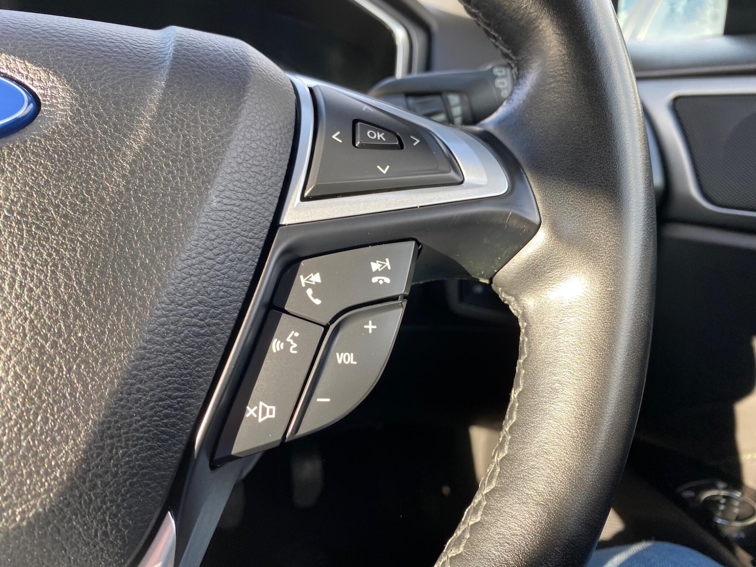 Used Ford Mondeo 2015 for sale - 76473548: Photo 27