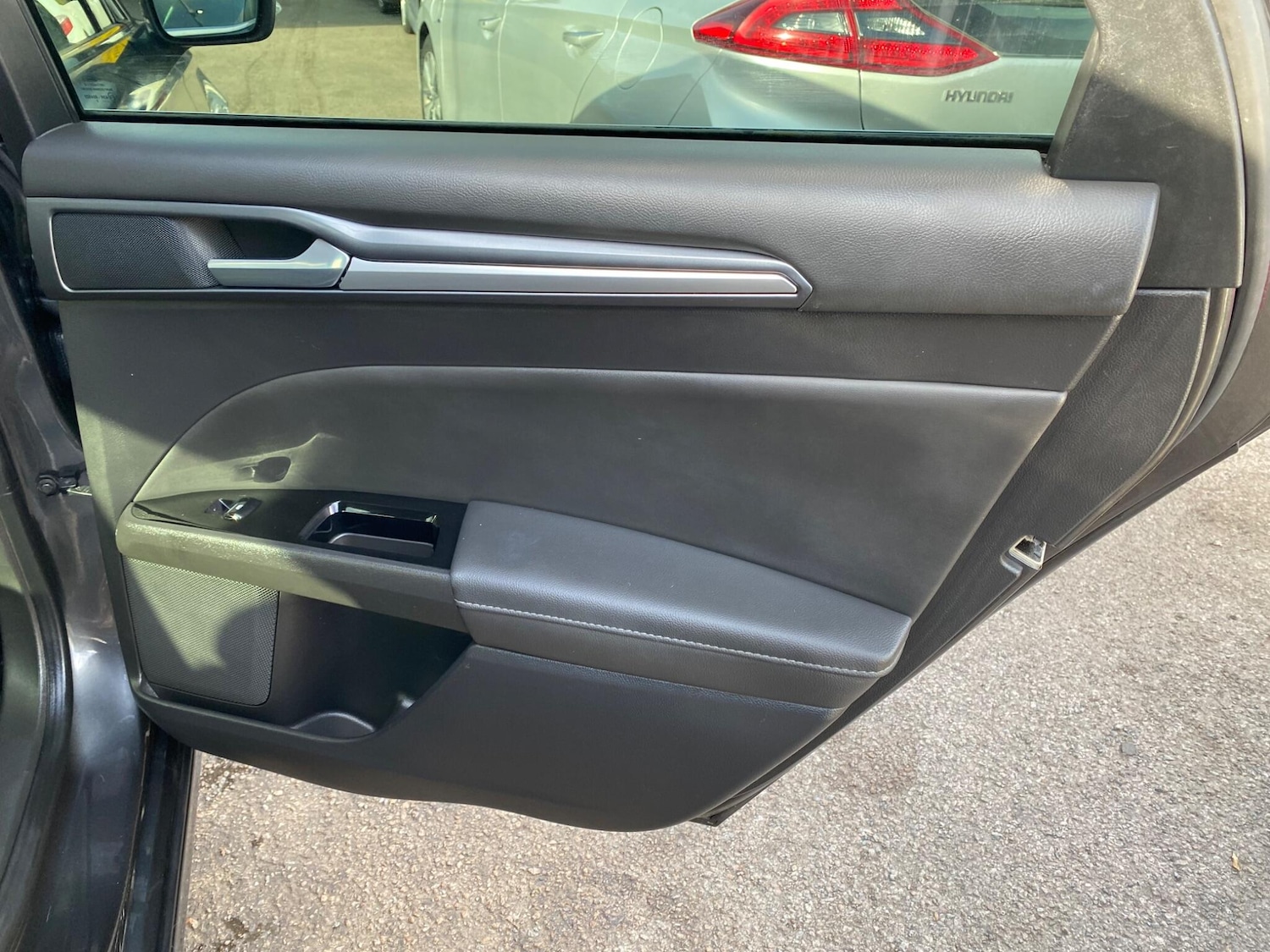 Used Ford Mondeo 2015 for sale - 76473548: Photo 29