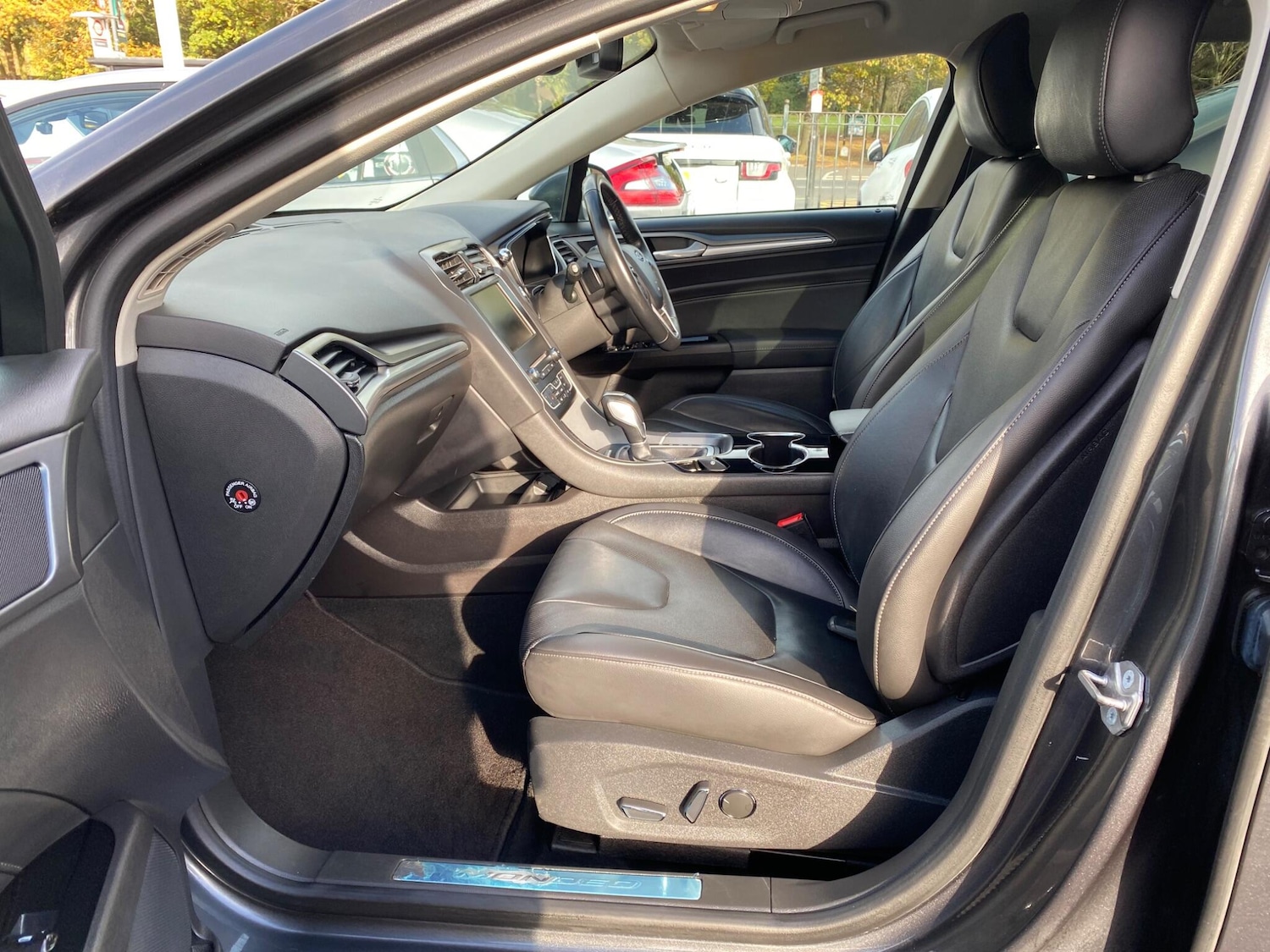 Used Ford Mondeo 2015 for sale - 76473548: Photo 35