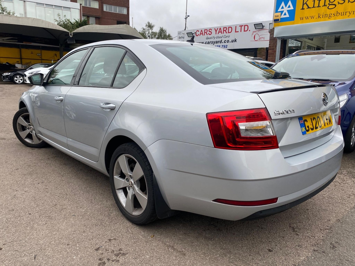 Used Skoda Octavia 2020 for sale - 76899368: Photo 11