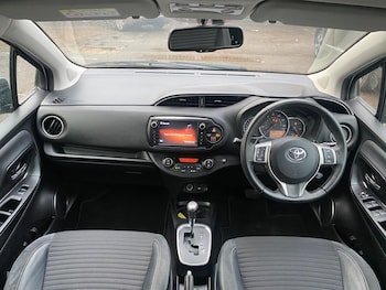 Used Toyota Yaris 2014 for sale - 77468110: Photo