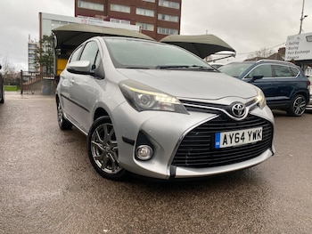 Used Toyota Yaris 2014 for sale - 77468110: Photo