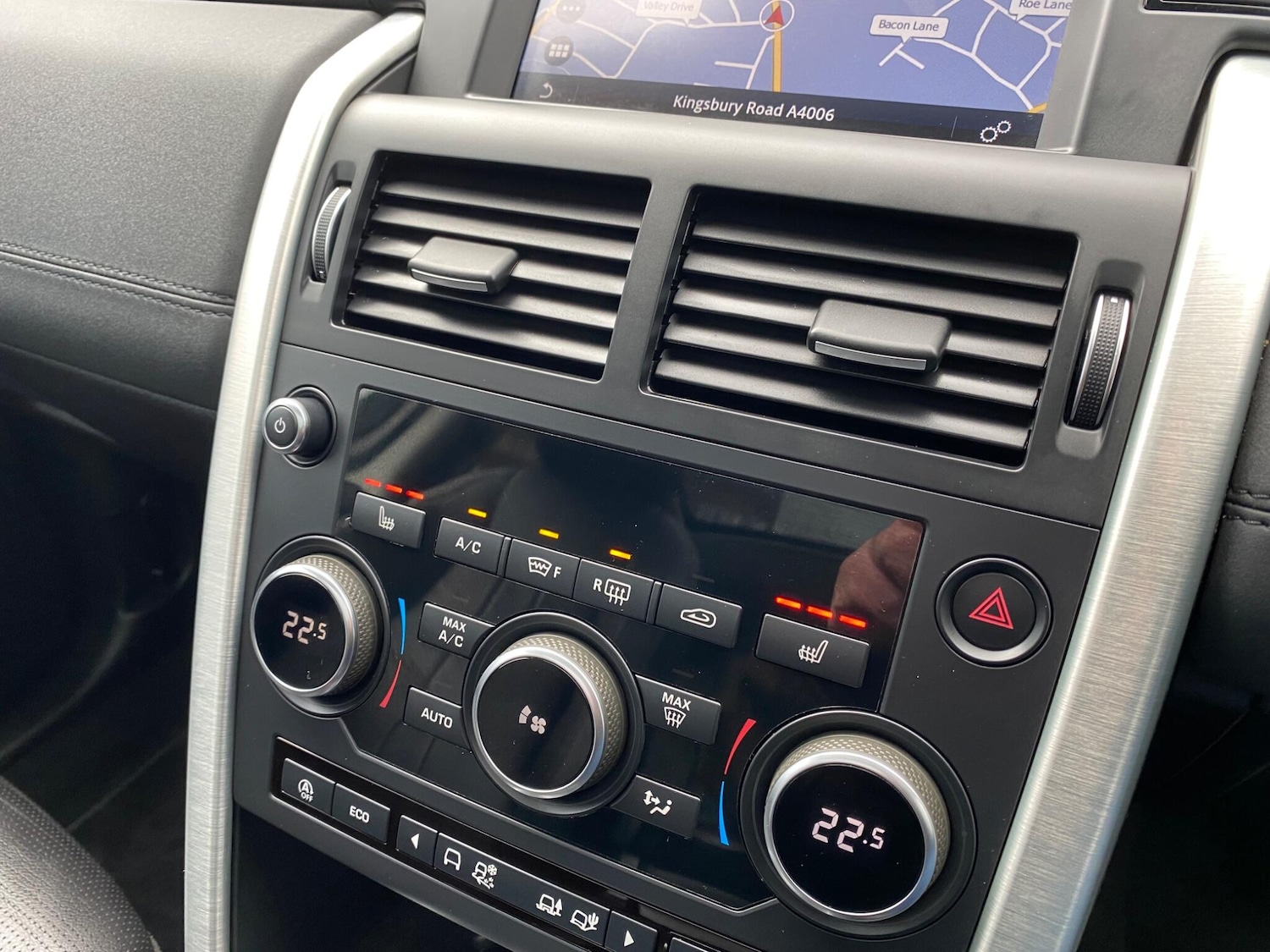 Used Land Rover Discovery Sport 2018 for sale - 76996404: Photo 24