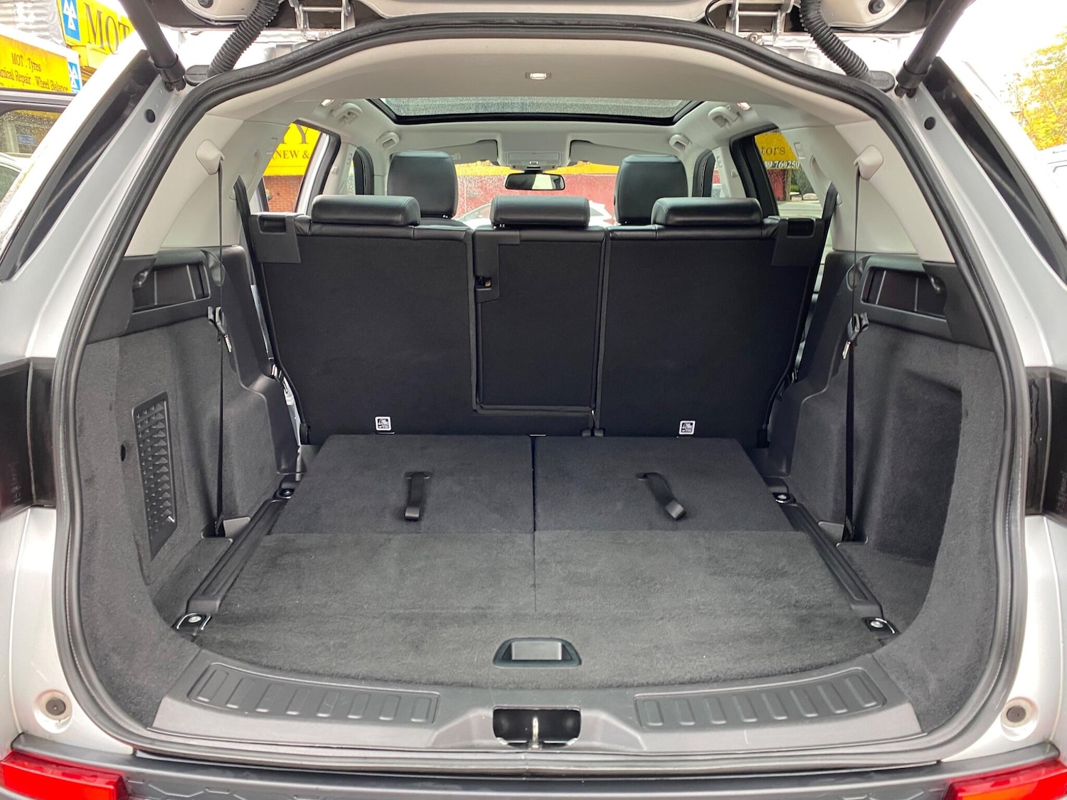 Used Land Rover Discovery Sport 2018 for sale - 76996404: Photo 42