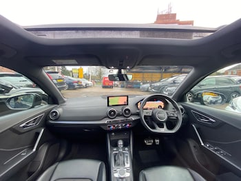 Used Audi Q2 2017 for sale - 77215791: Photo