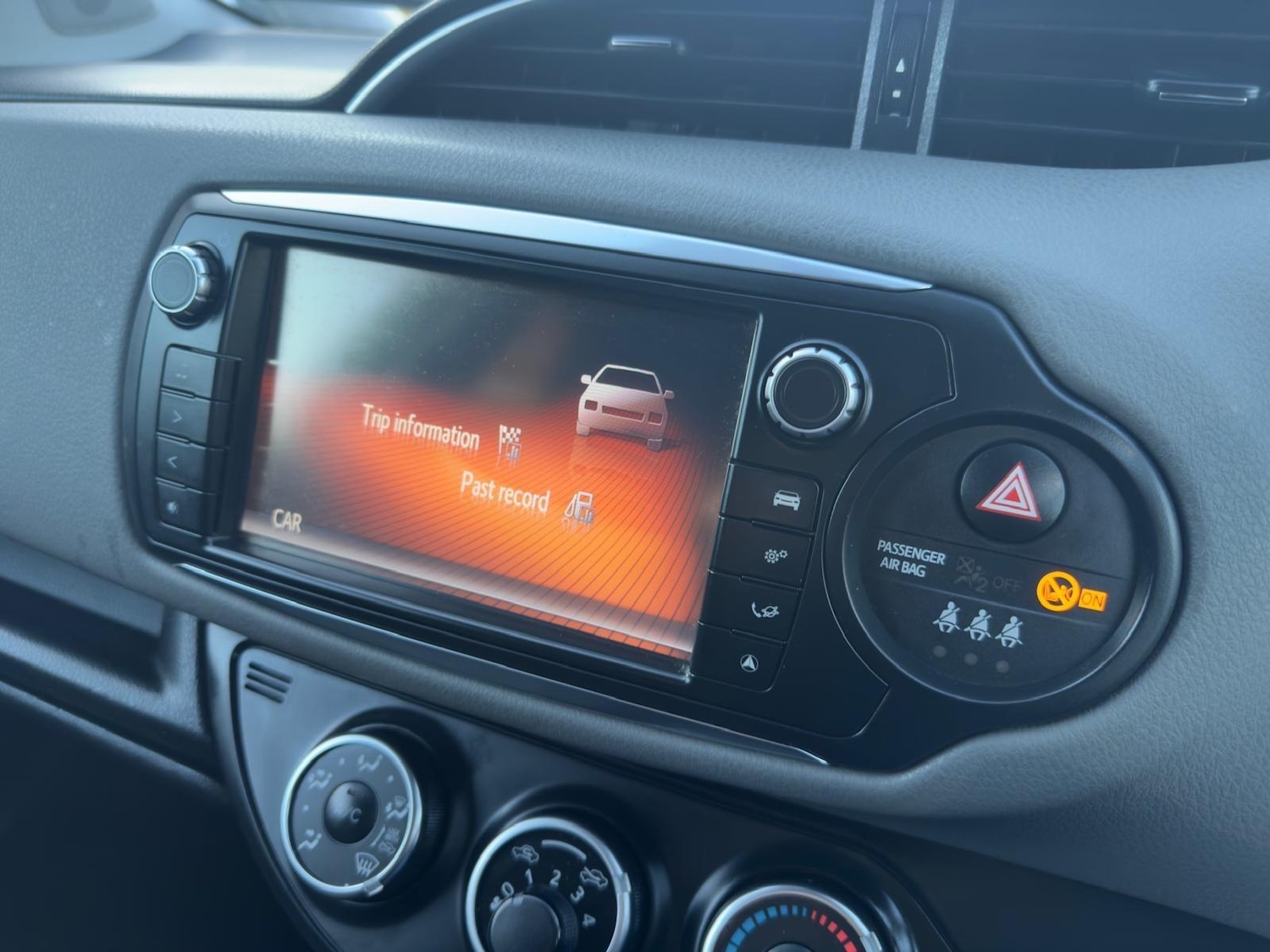 Used Toyota Yaris 2016 for sale - 77050118: Photo 18