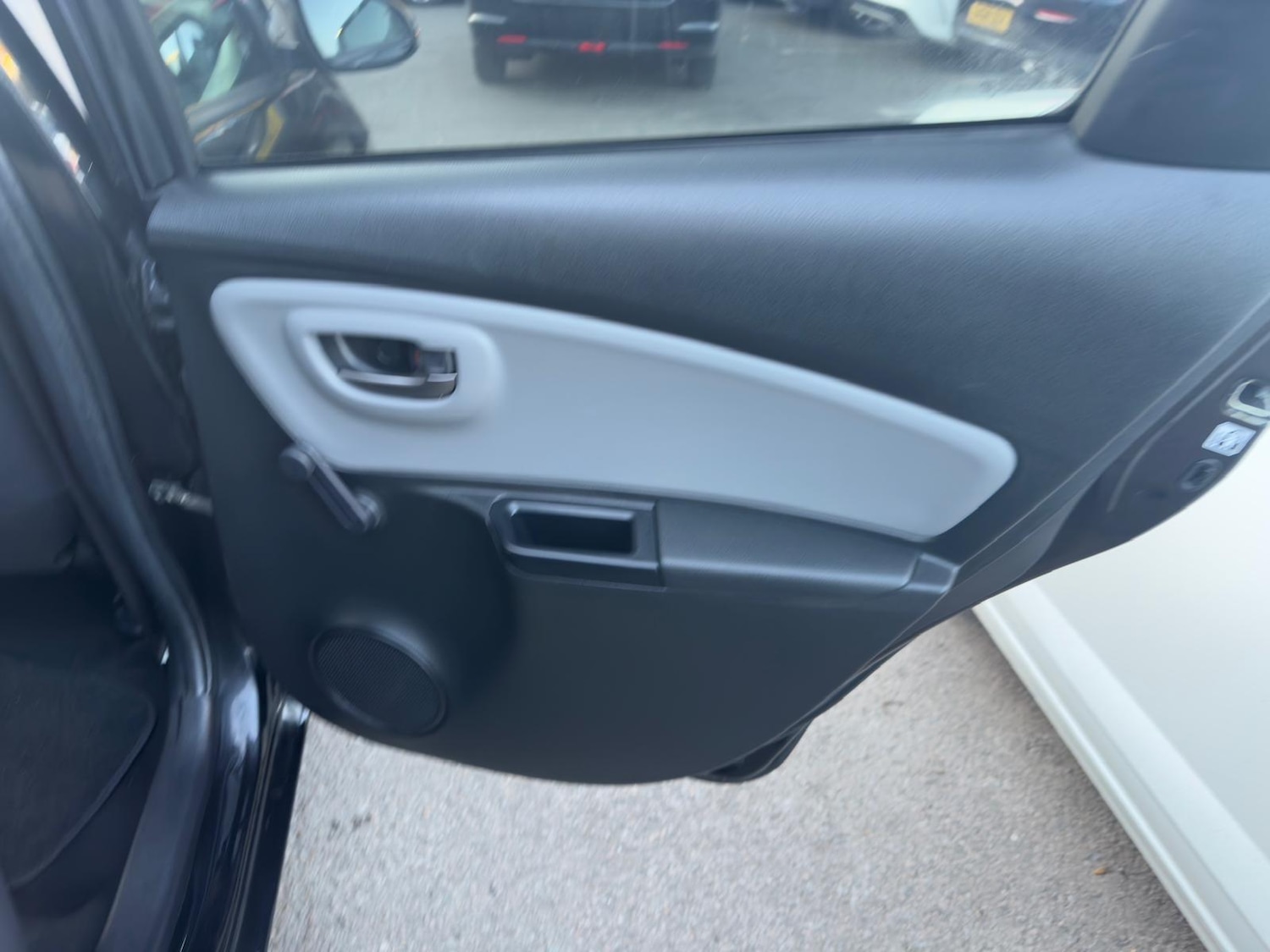 Used Toyota Yaris 2016 for sale - 77050118: Photo 27