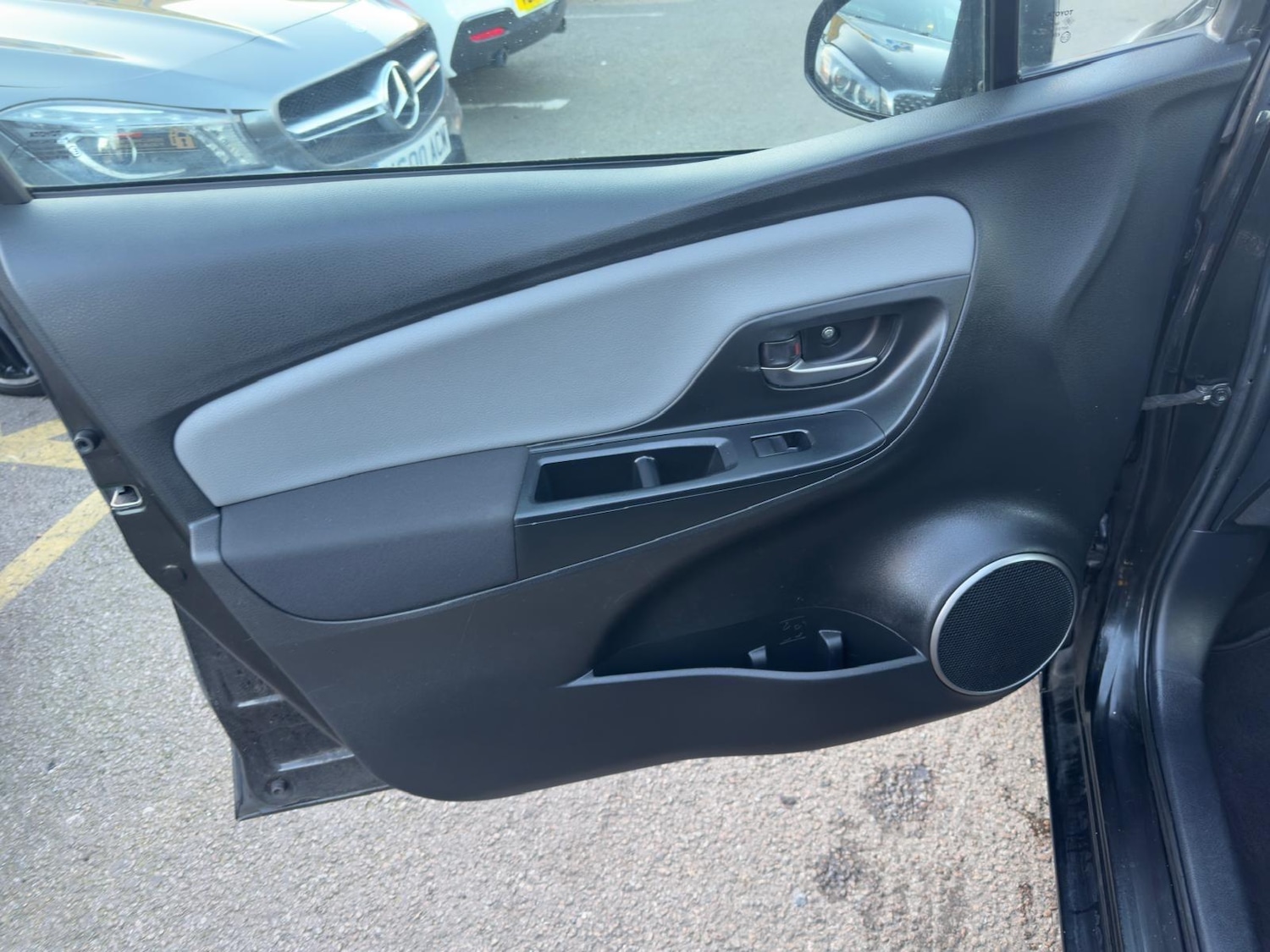 Used Toyota Yaris 2016 for sale - 77050118: Photo 31