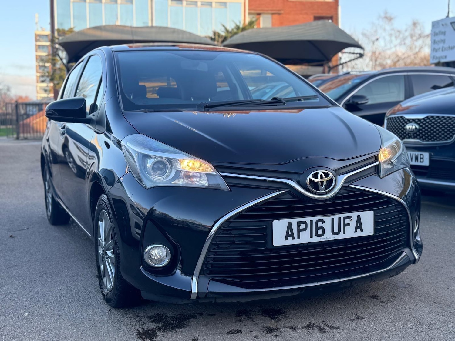 Used Toyota Yaris 2016 for sale - 77050118: Photo 4