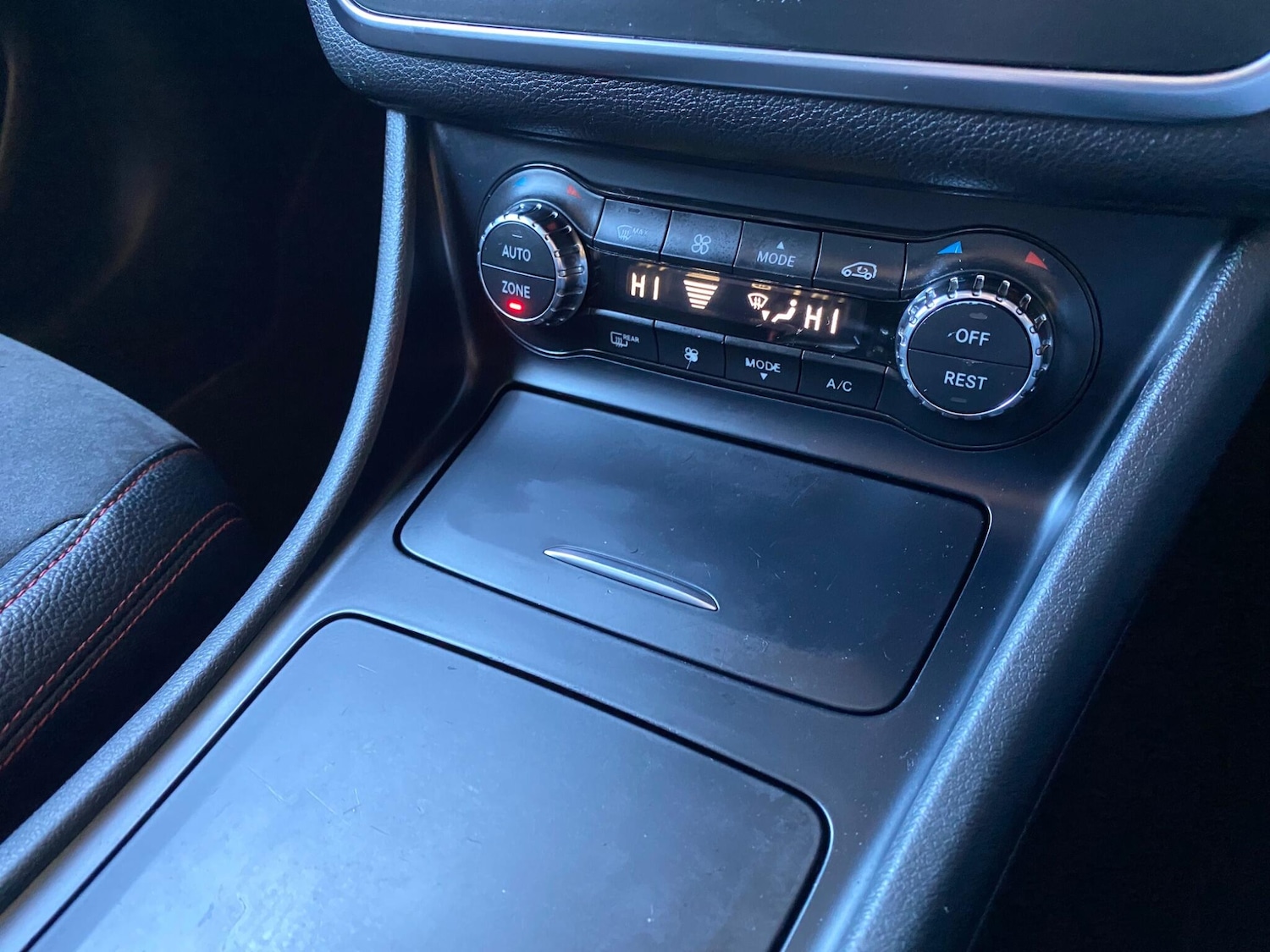 Used Mercedes-Benz CLA 2015 for sale - 76608197: Photo 25