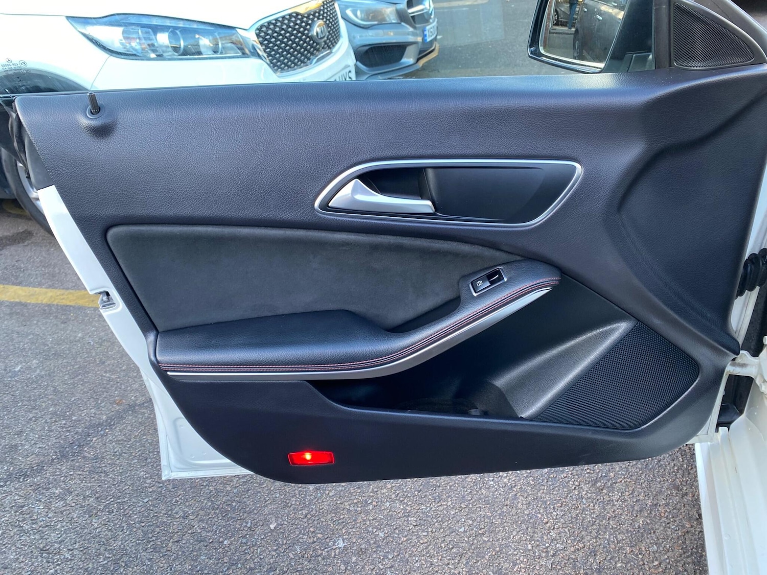 Used Mercedes-Benz CLA 2015 for sale - 76608197: Photo 34