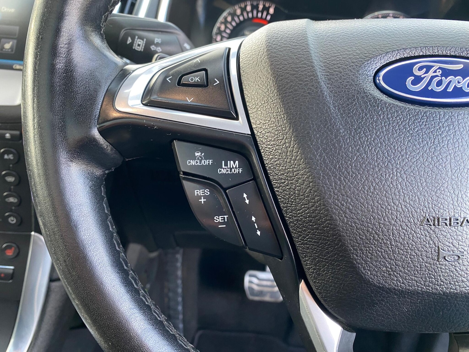 Used Ford S-Max 2015 for sale - 77097744: Photo 22