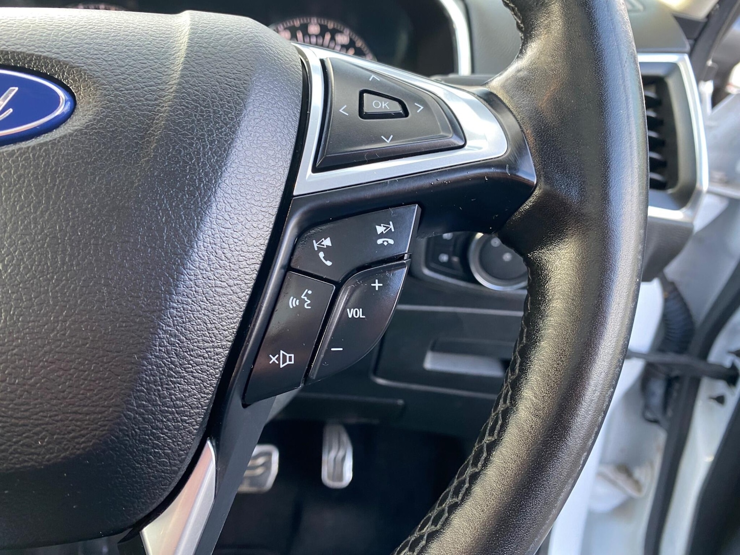 Used Ford S-Max 2015 for sale - 77097744: Photo 23