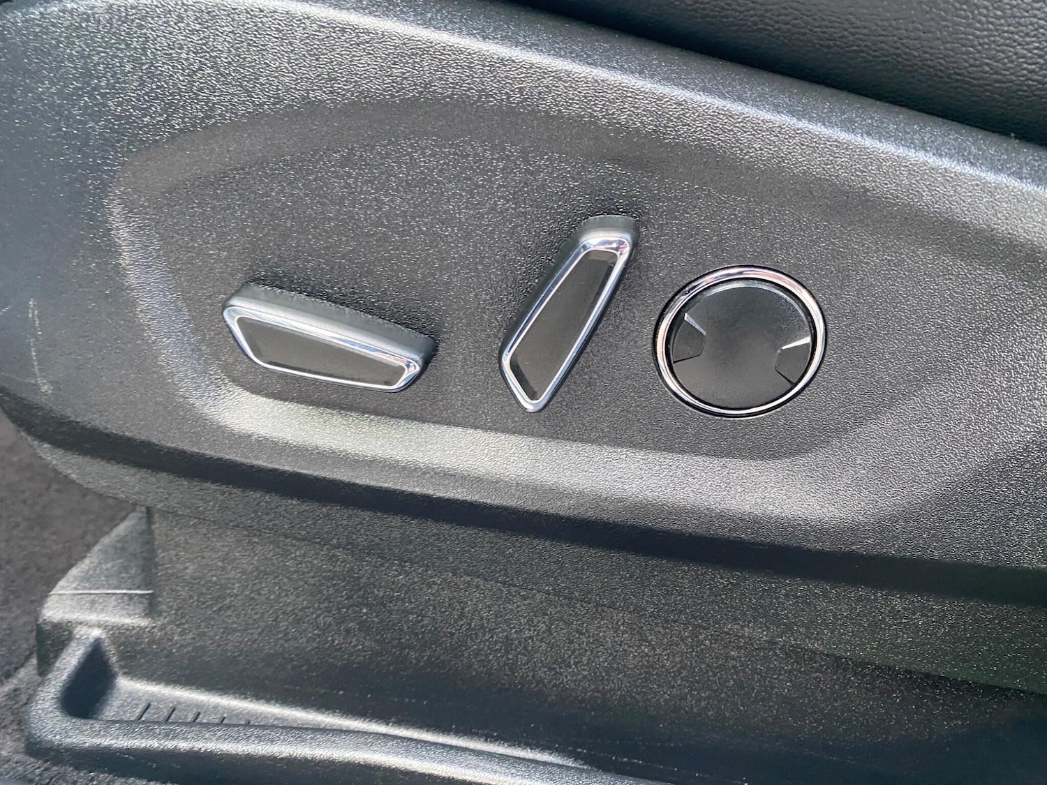 Used Ford S-Max 2015 for sale - 77097744: Photo 39