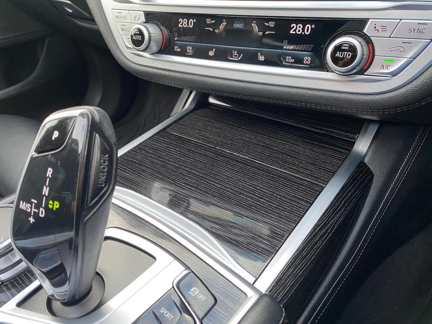 Used BMW 7 Series 2017 for sale - 77279278: Photo 32