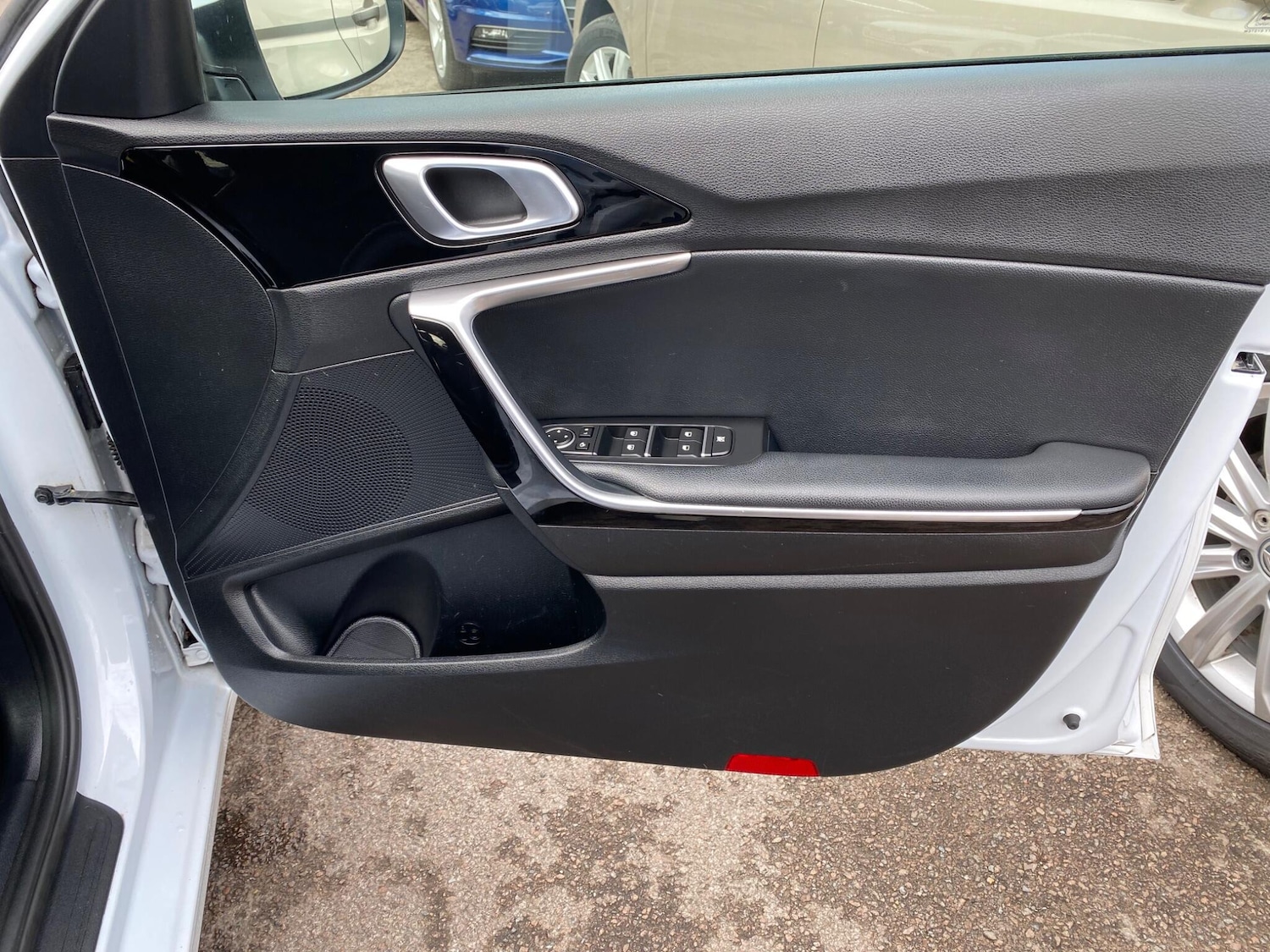 Used Kia Ceed 2021 for sale - 76059536: Photo 16