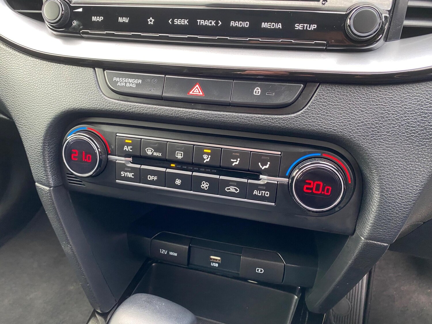 Used Kia Ceed 2021 for sale - 76059536: Photo 24