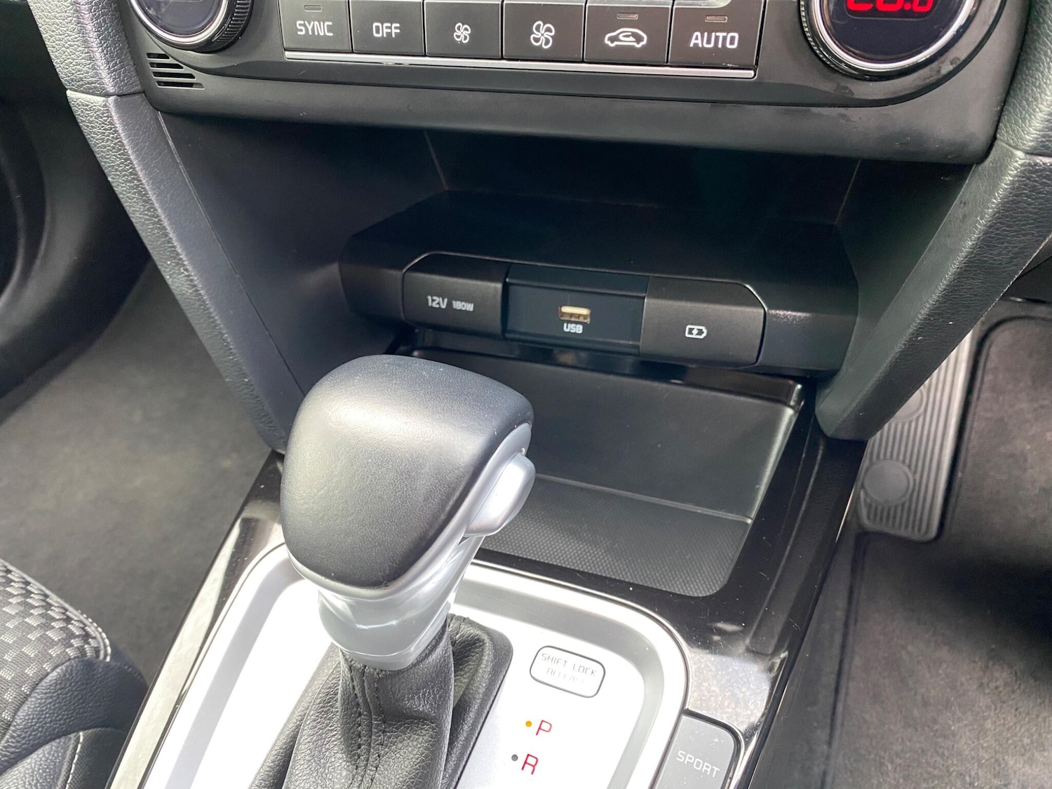 Used Kia Ceed 2021 for sale - 76059536: Photo 25