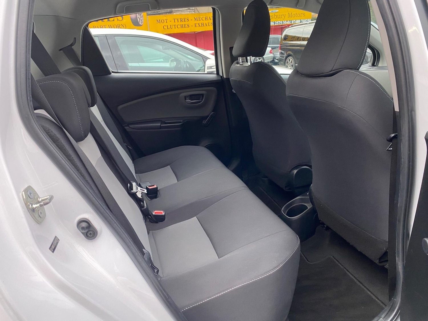 Used Toyota Yaris 2018 for sale - 77108846: Photo 27