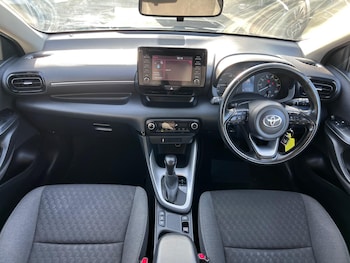 Used Toyota Yaris 2023 for sale - 79601283: Photo