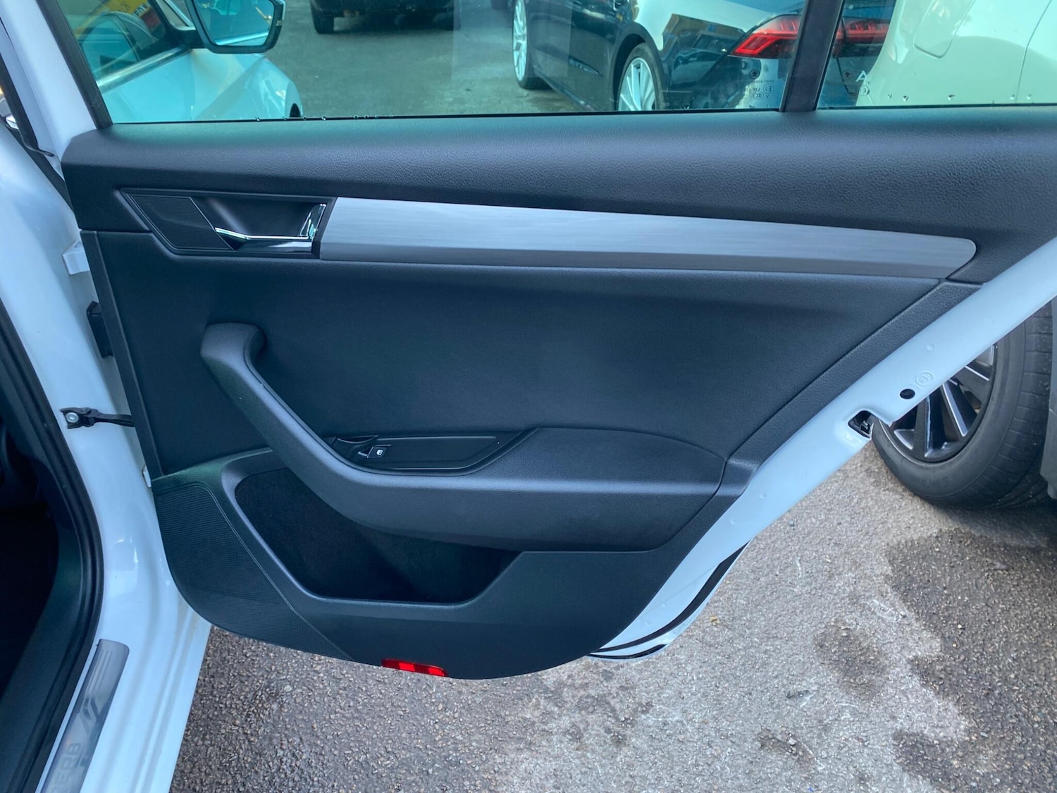 Used Skoda Superb 2016 for sale - 77081815: Photo 31