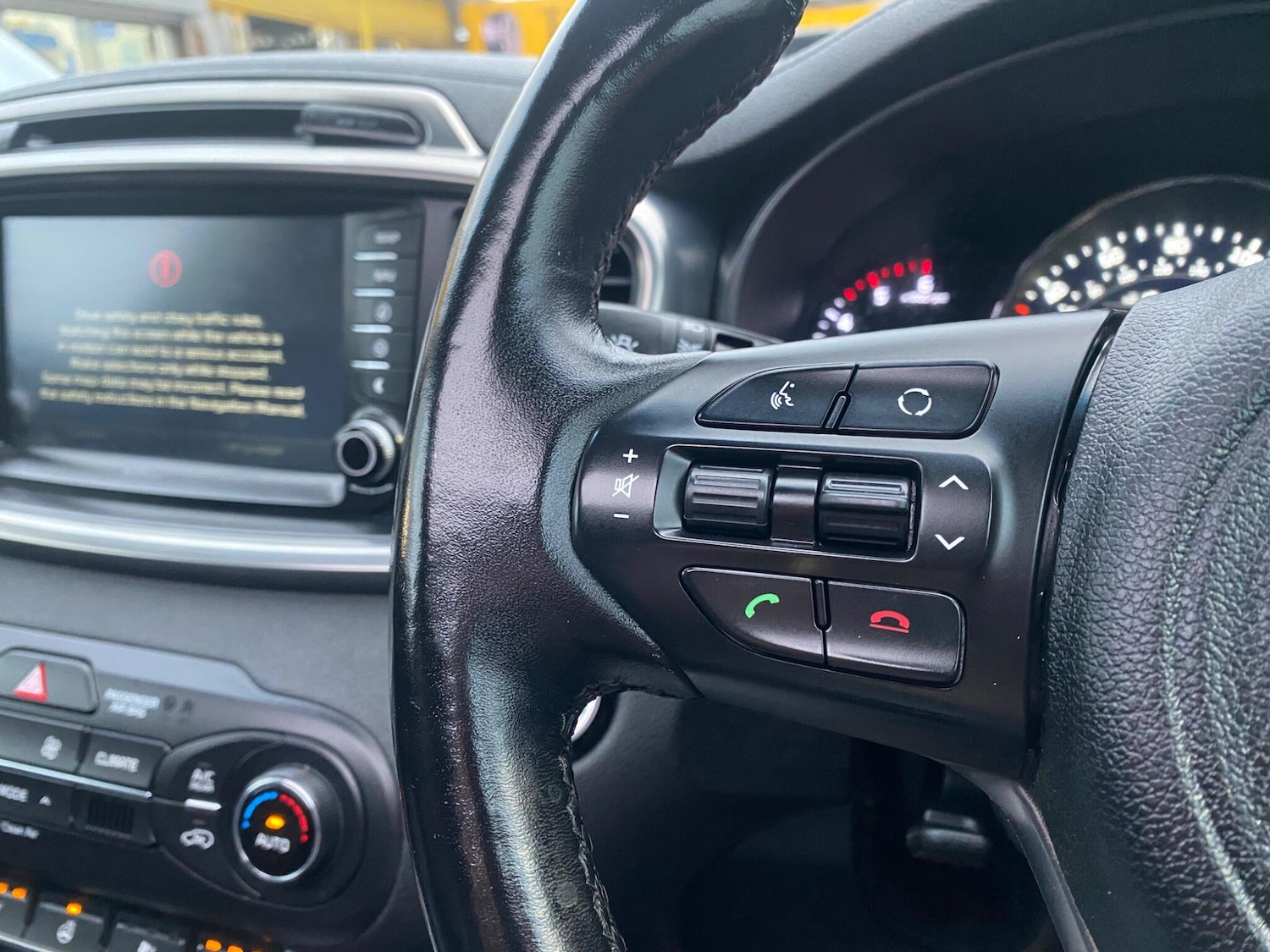 Used Kia Sorento 2015 for sale - 77050034: Photo 27