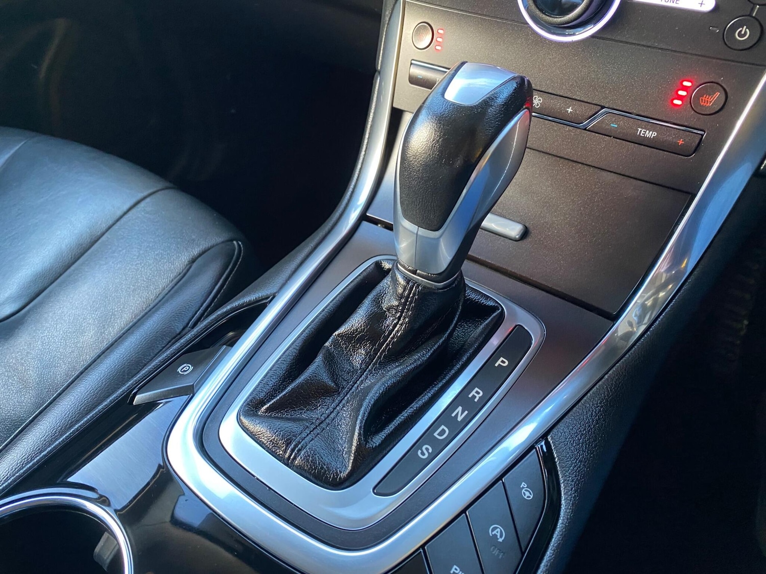 Used Ford S-Max 2015 for sale - 76283067: Photo 26