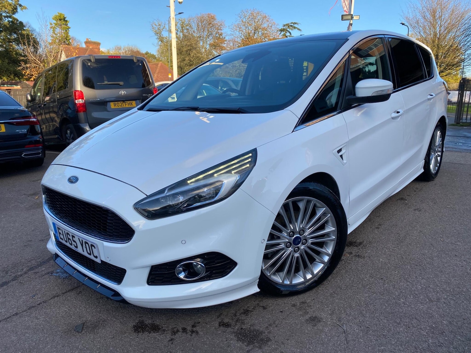 Used Ford S-Max 2015 for sale - 76283067: Photo 4