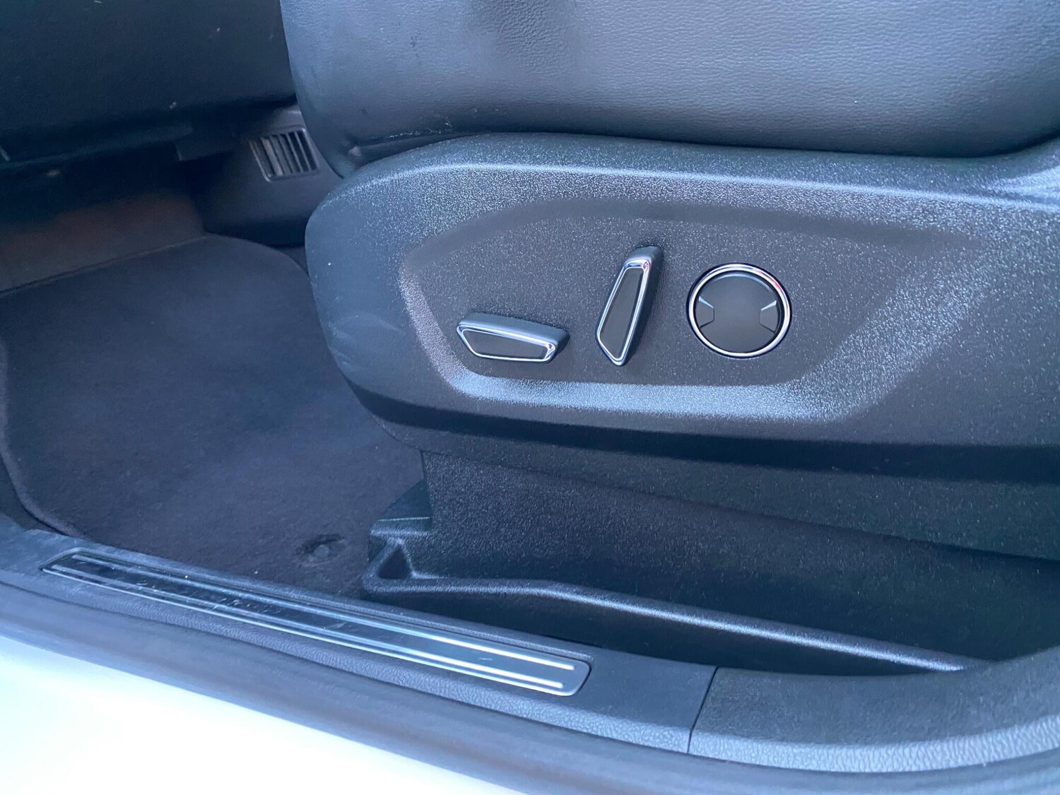 Used Ford S-Max 2015 for sale - 76283067: Photo 43