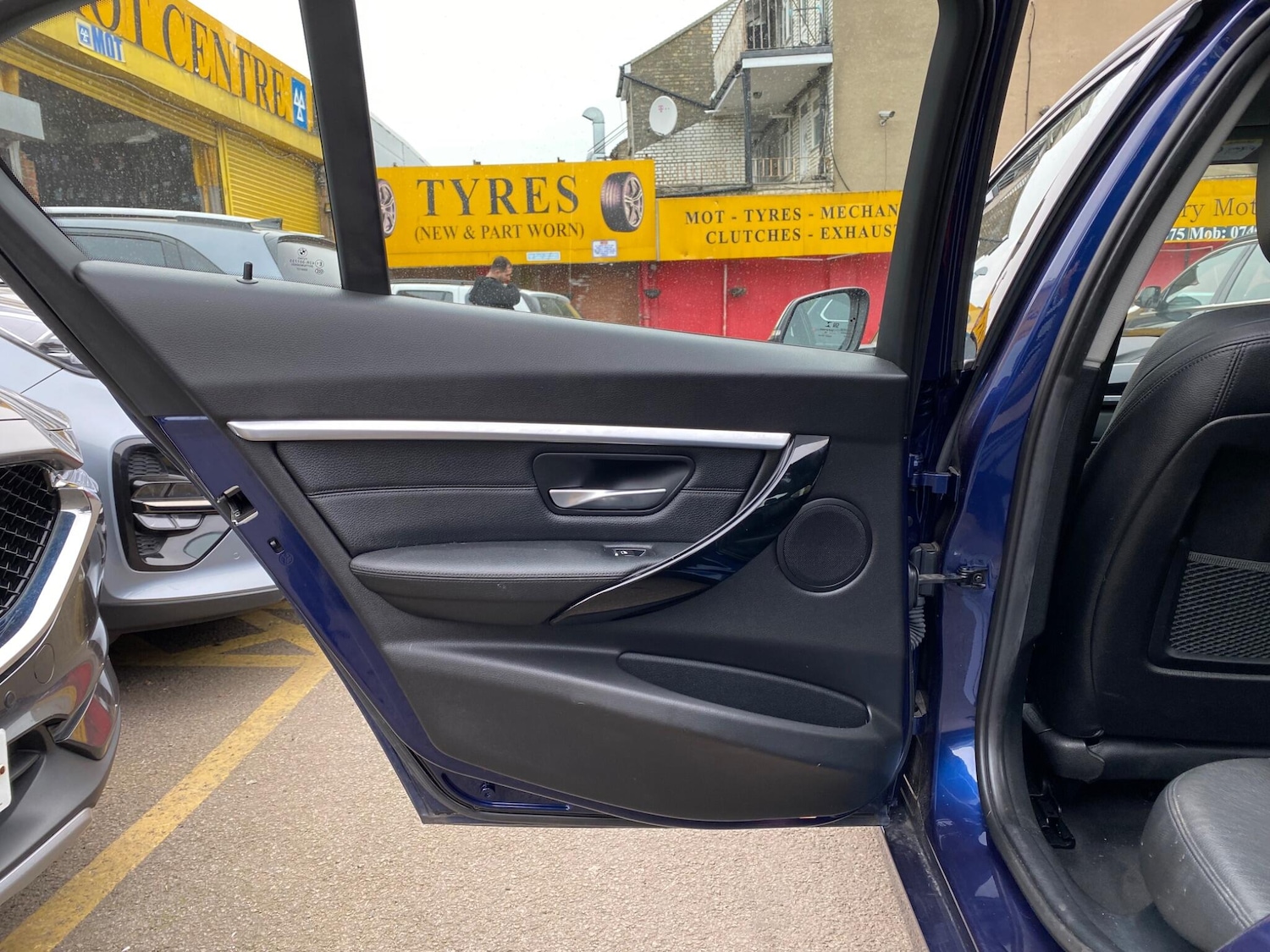 Used BMW 3 Series for sale - 78205211: Photo 11